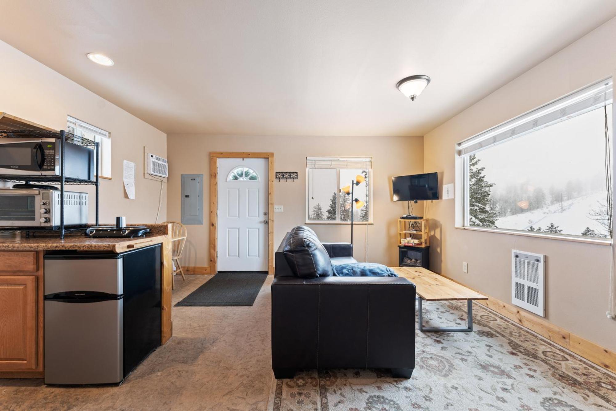 Echo Valley Resort + Cabins Manson Extérieur photo
