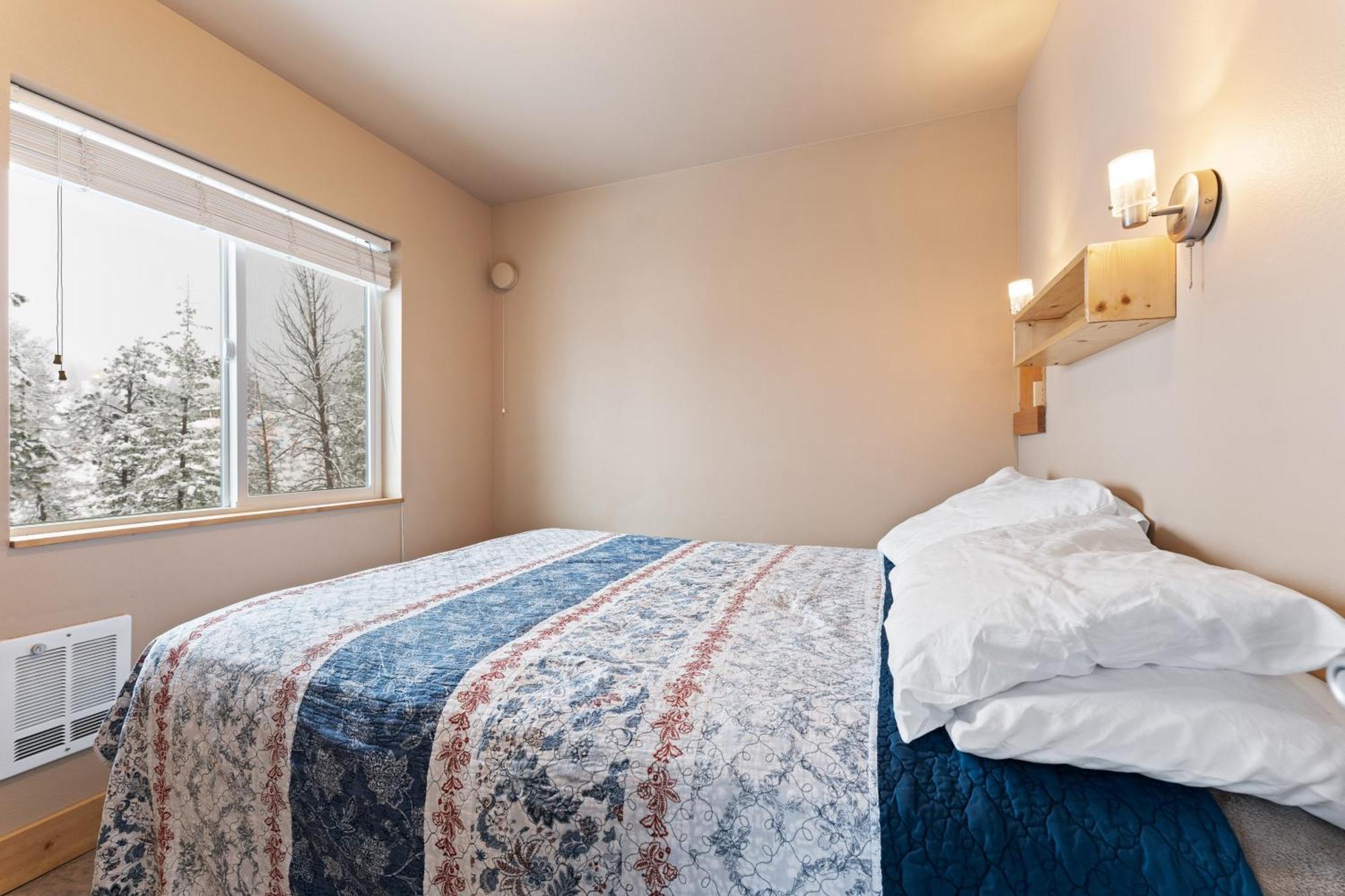 Echo Valley Resort + Cabins Manson Extérieur photo