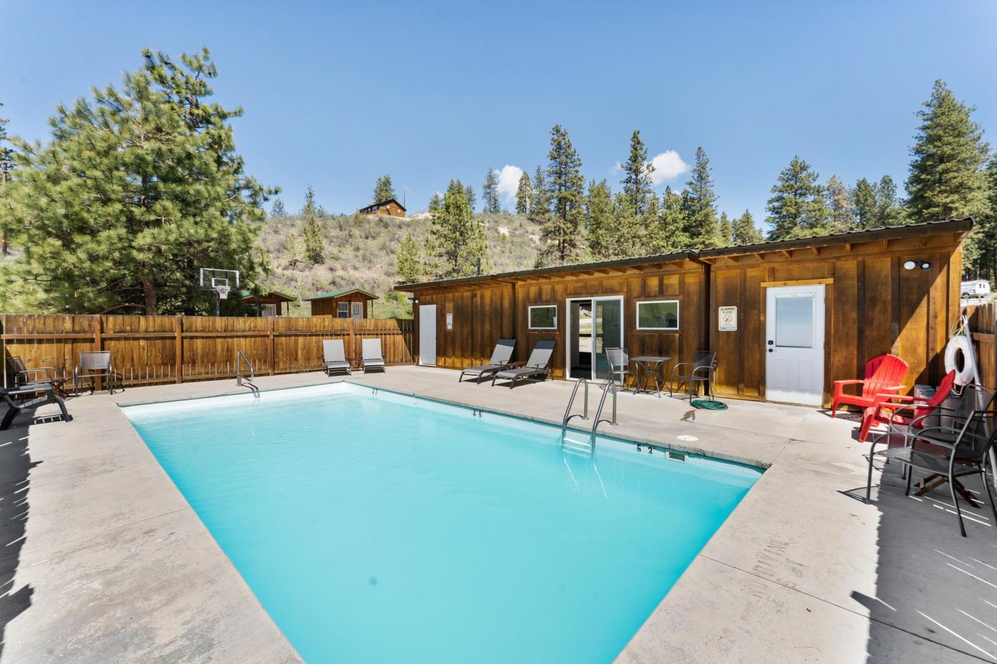 Echo Valley Resort + Cabins Manson Extérieur photo